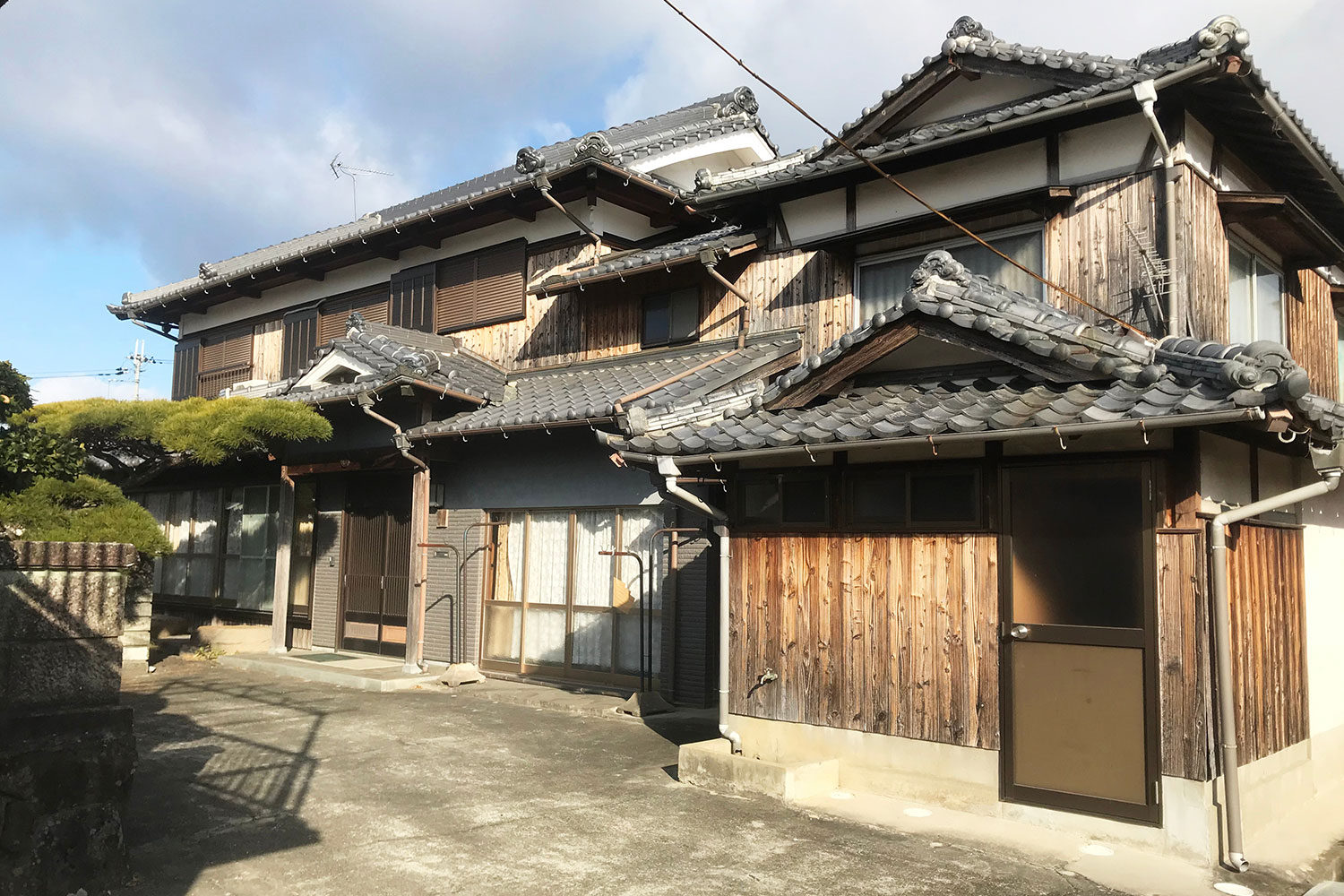 岡山市にお住まいのT様が、「相続した実家を買取してもらい、マンションに住み替えた事例」