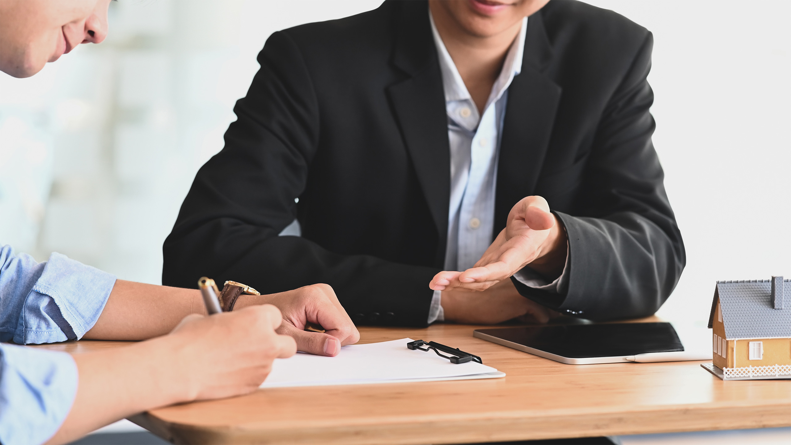 岡山市にお住まいのH様が、「自分の悩みに合う不動産会社を見つけ、スムーズに実家を売却できた事例」